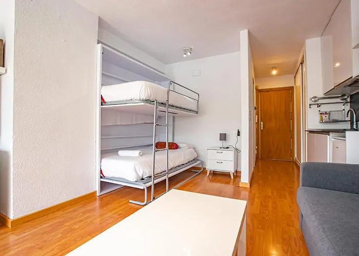 Holidays, Mont Blanc Estudio En Pradollano & Parking